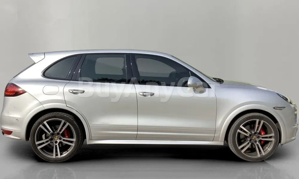 Vehicle photo 4