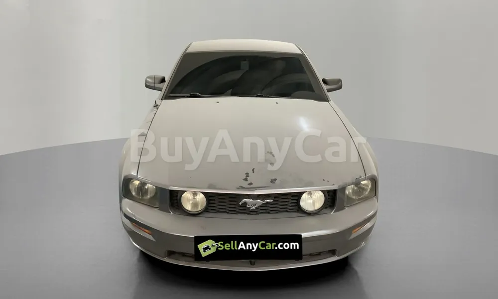 Vehicle photo 1