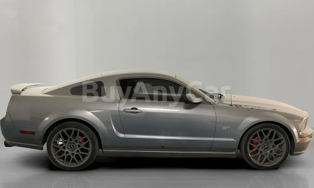 Vehicle photo 3