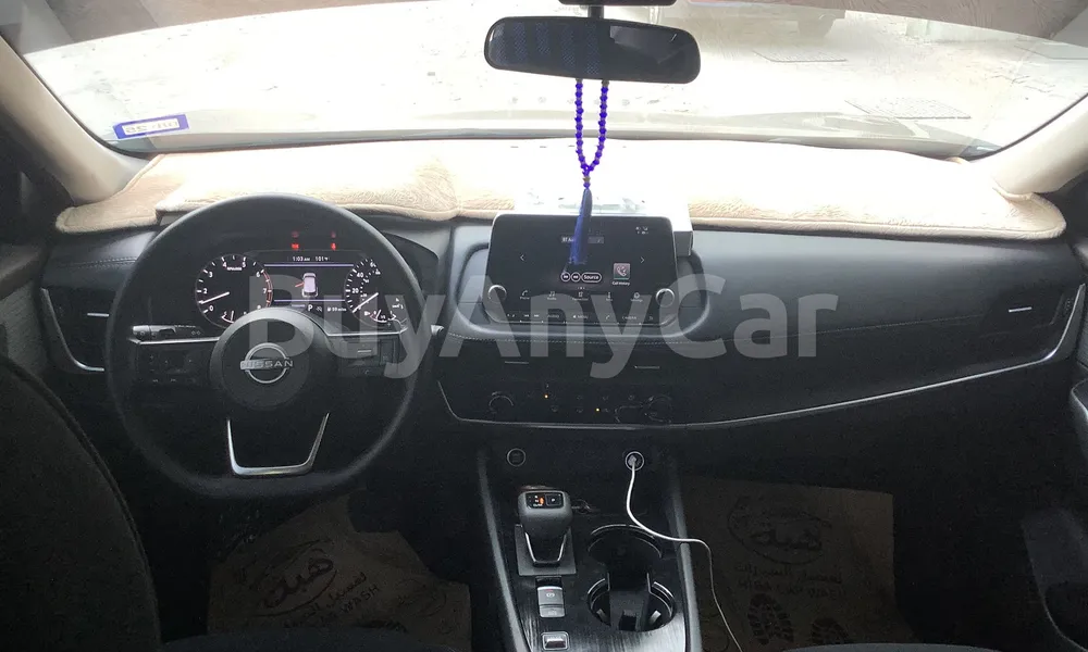 Vehicle photo 9