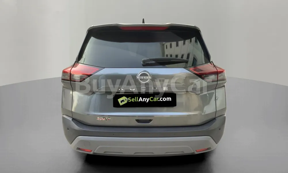 Vehicle photo 2