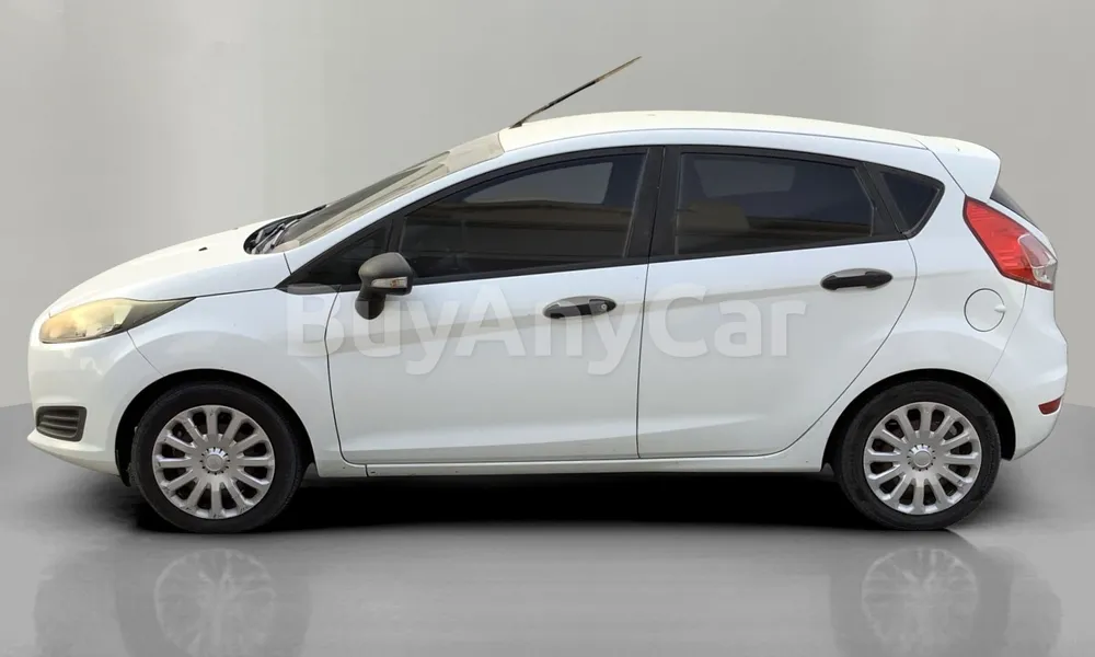 Vehicle photo 4