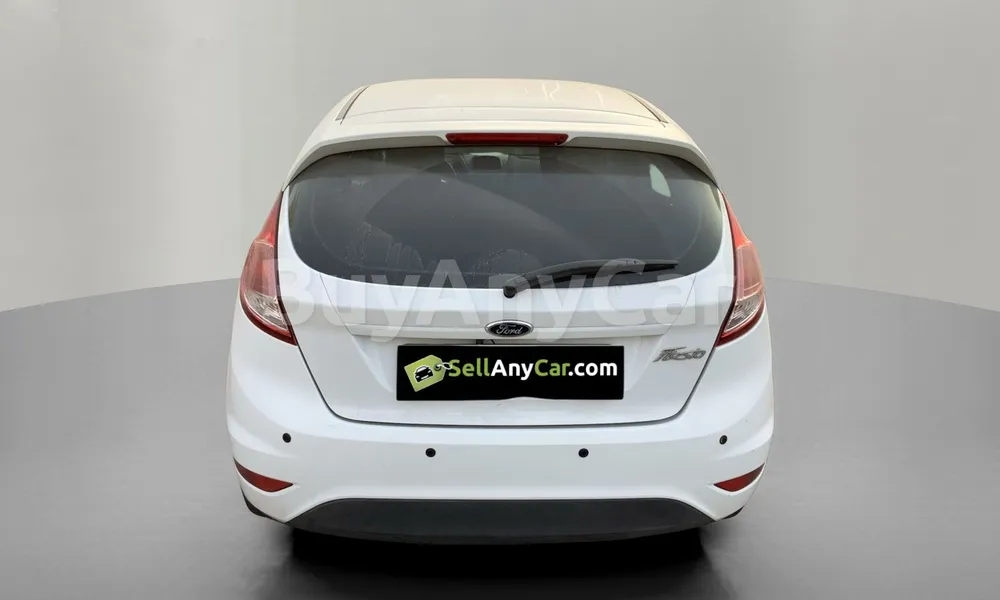Vehicle photo 2