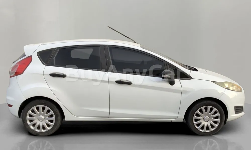 Vehicle photo 3