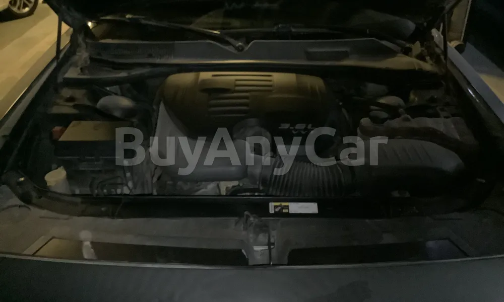 Vehicle photo 6