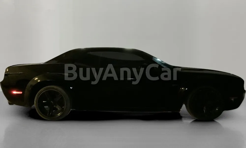 Vehicle photo 3