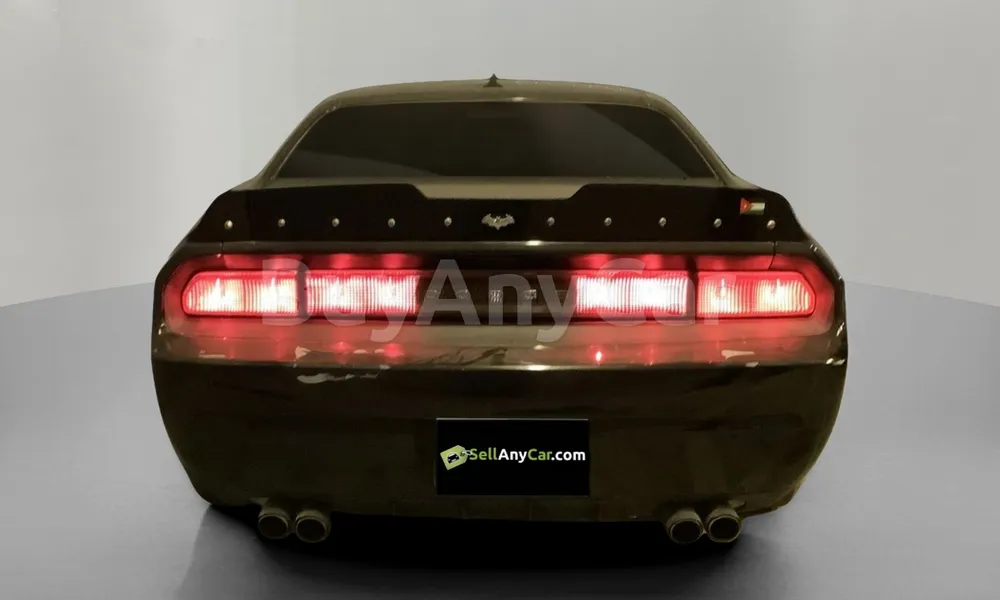 Vehicle photo 2