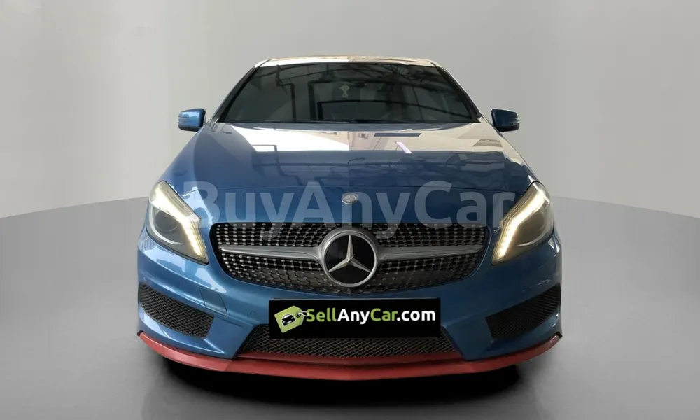 Vehicle photo 1