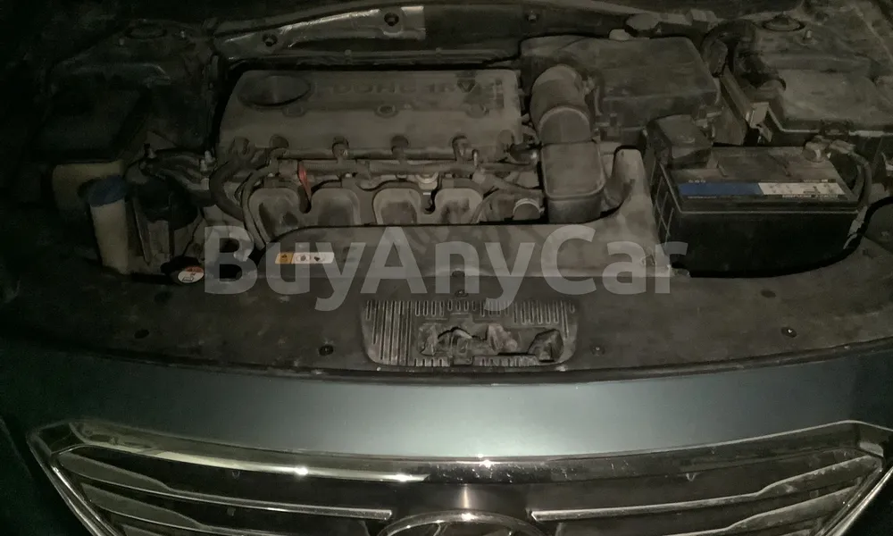 Vehicle photo 6