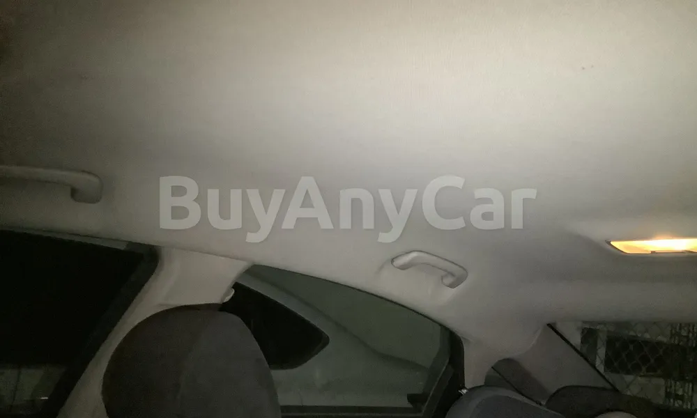 Vehicle photo 8