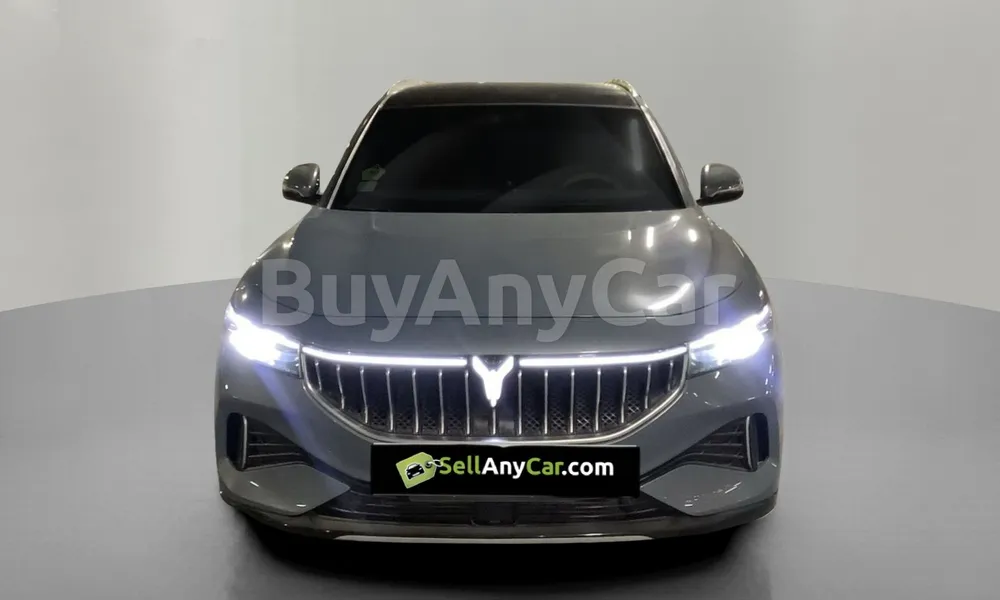 Vehicle photo 1