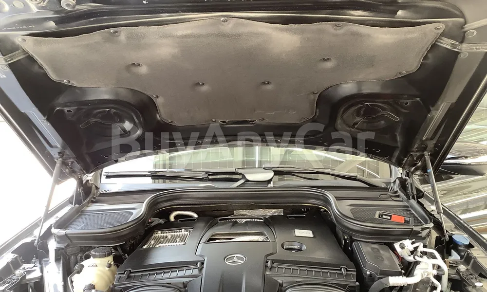 Vehicle photo 6