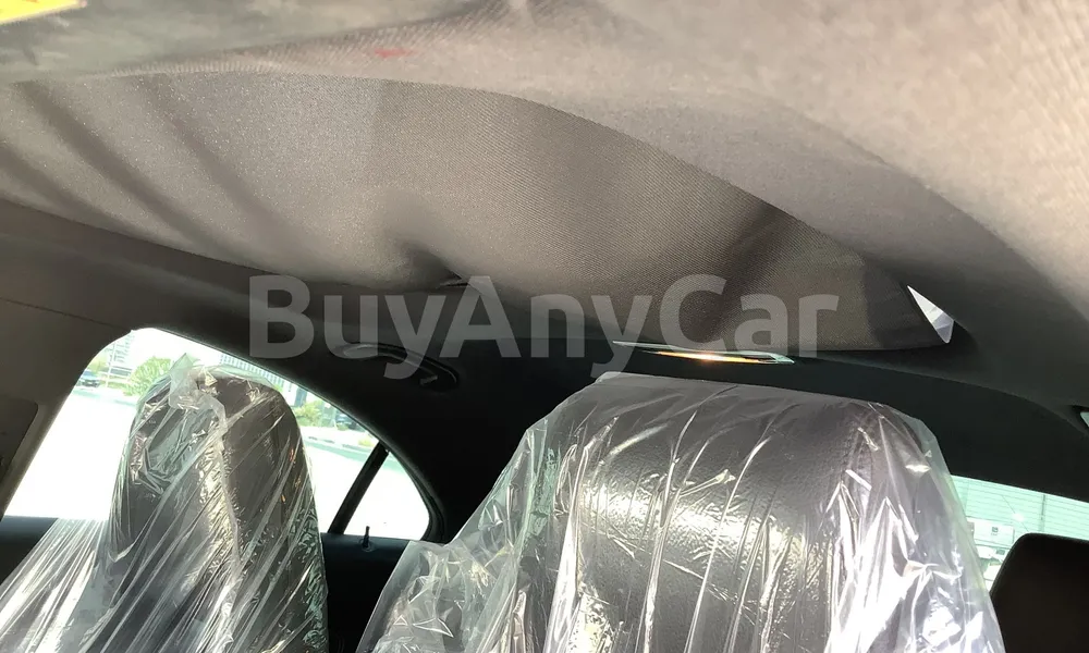 Vehicle photo 9