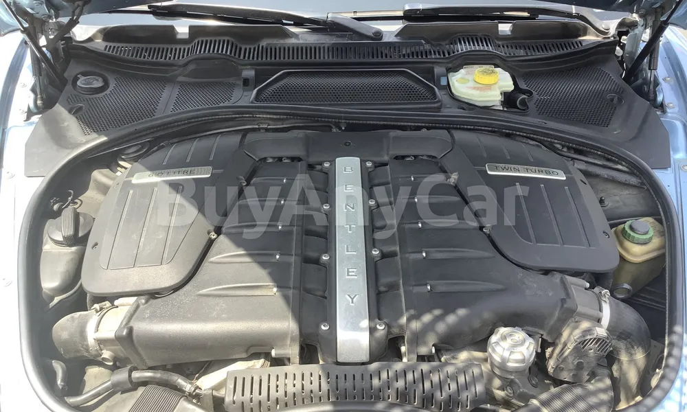 Vehicle photo 7