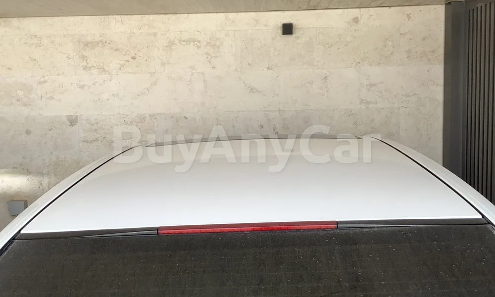 Vehicle photo 5