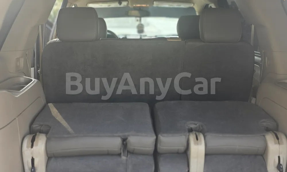 Vehicle photo 7