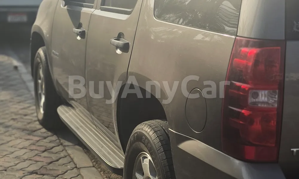 Vehicle photo 10