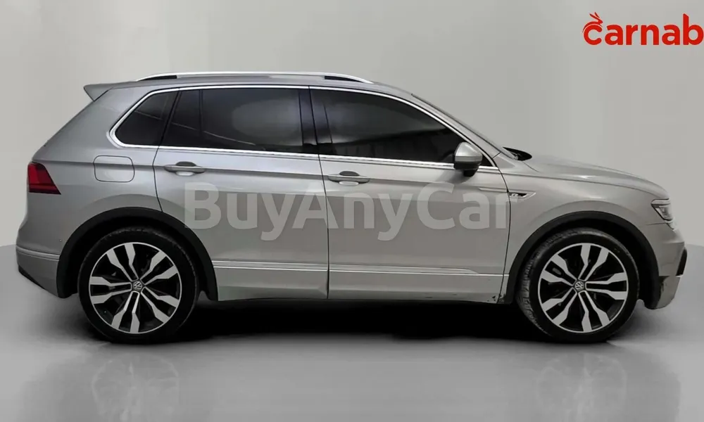 Vehicle photo 3