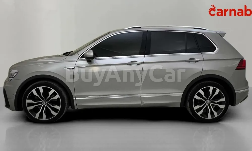 Vehicle photo 4