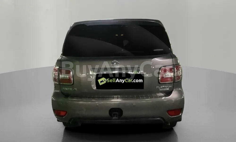 Vehicle photo 2