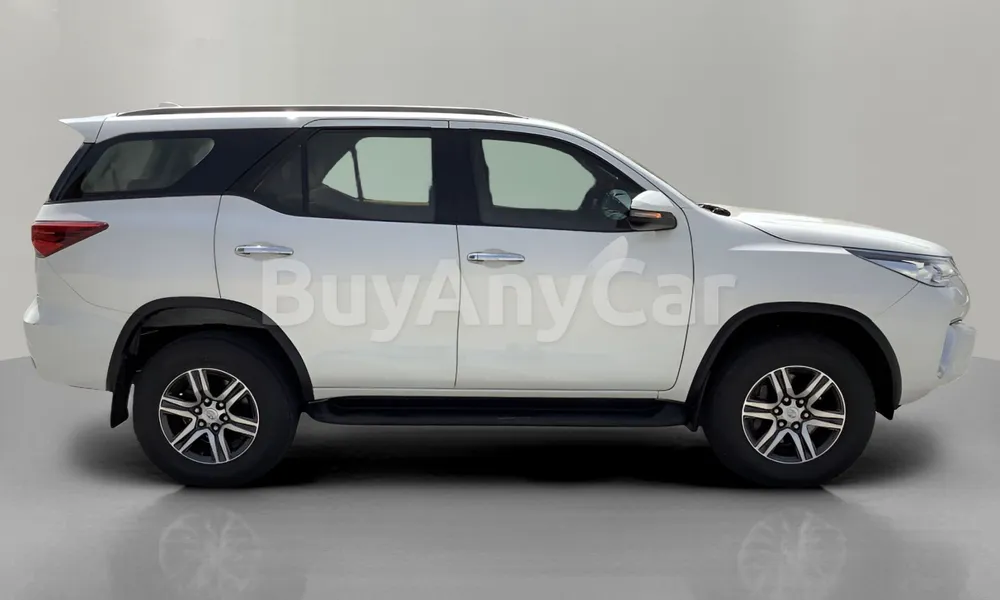Vehicle photo 3