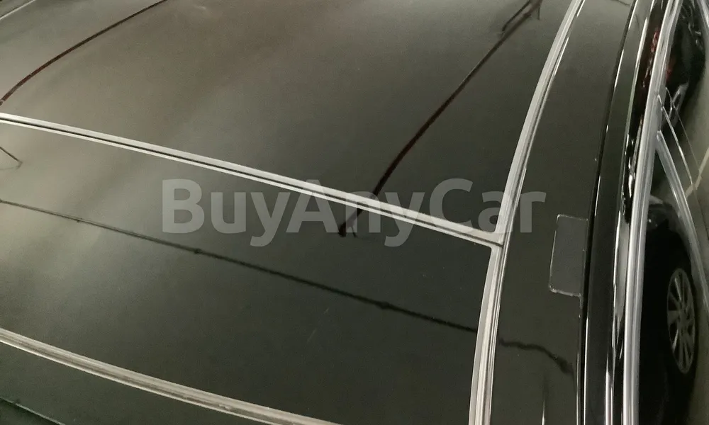 Vehicle photo 5