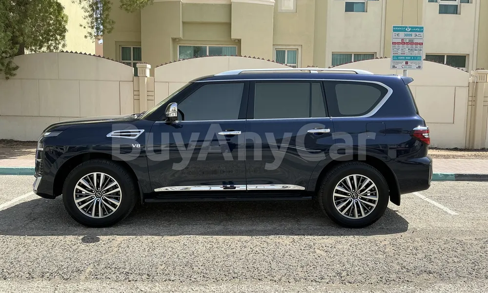 Vehicle photo 4