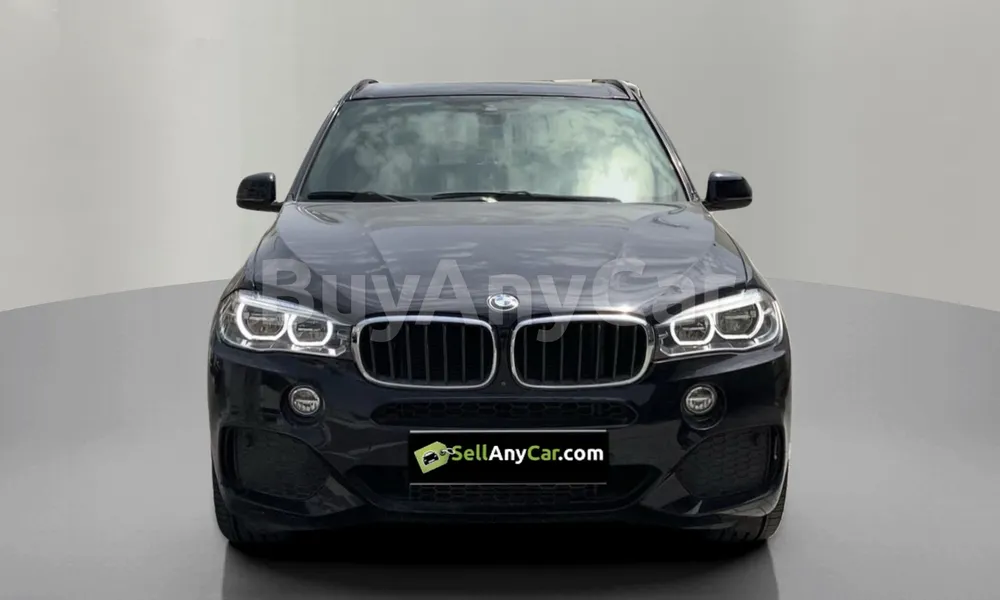 Vehicle photo 1