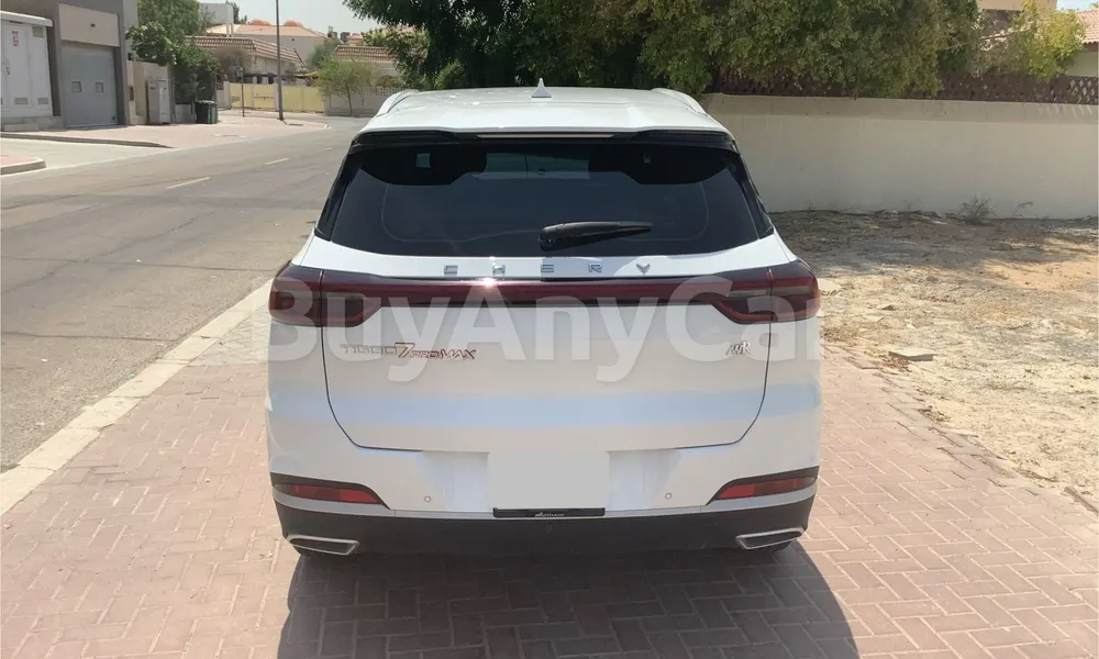 Vehicle photo 2