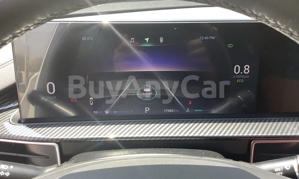Vehicle photo 6