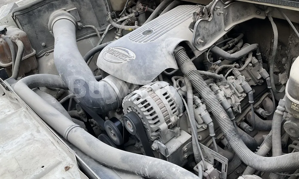 Vehicle photo 6