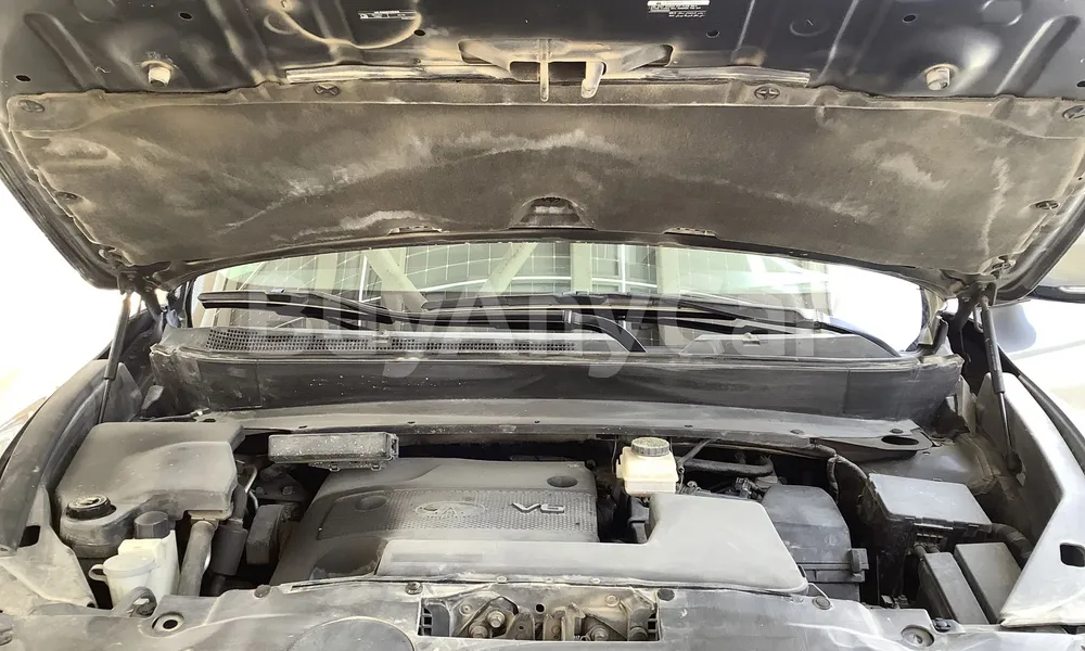 Vehicle photo 7