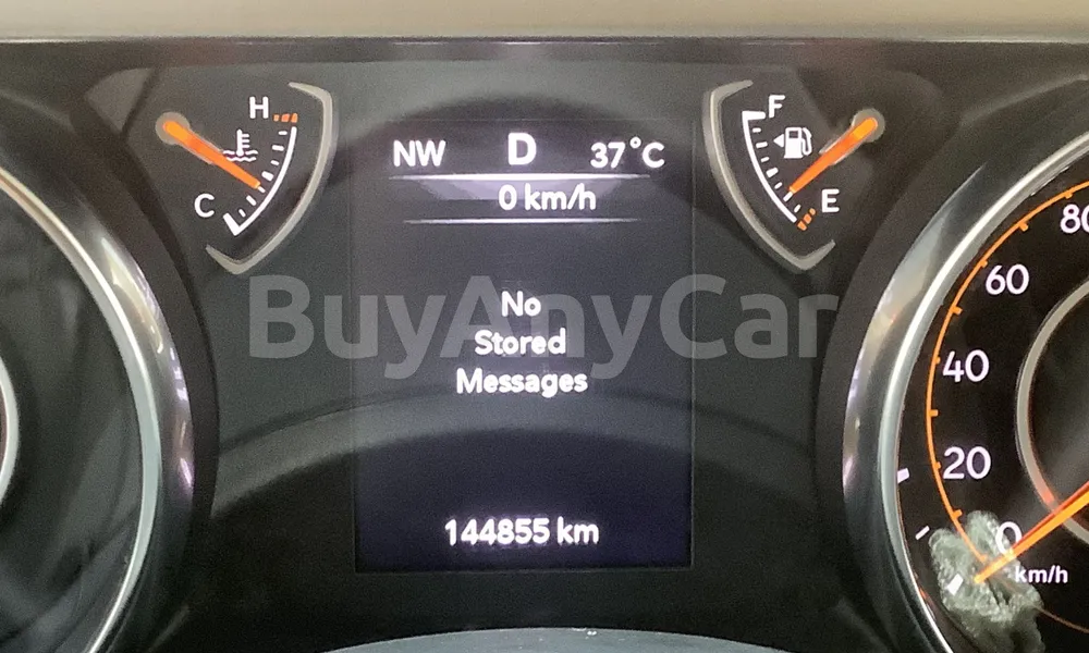 Vehicle photo 7
