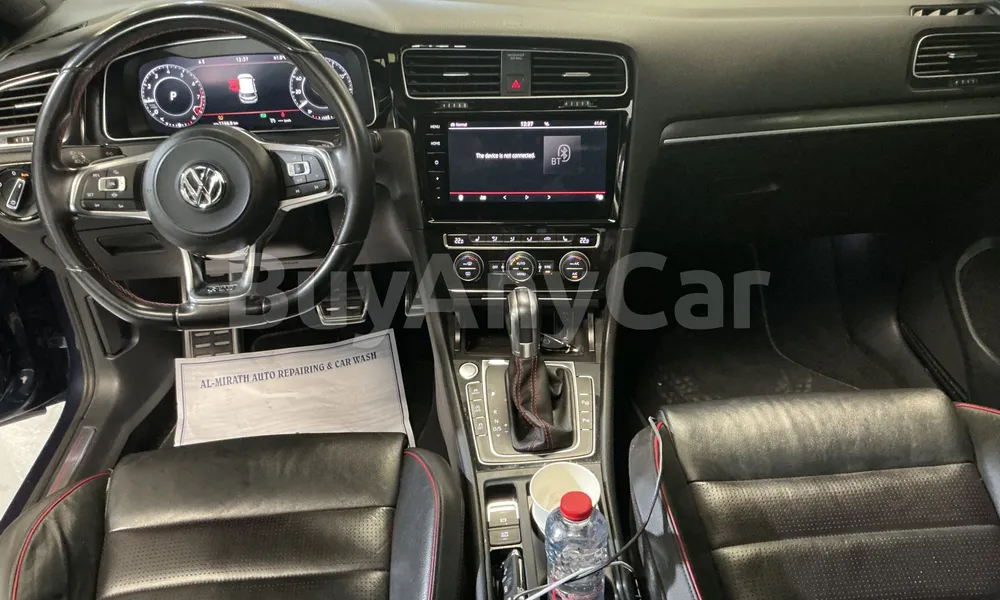 Vehicle photo 9