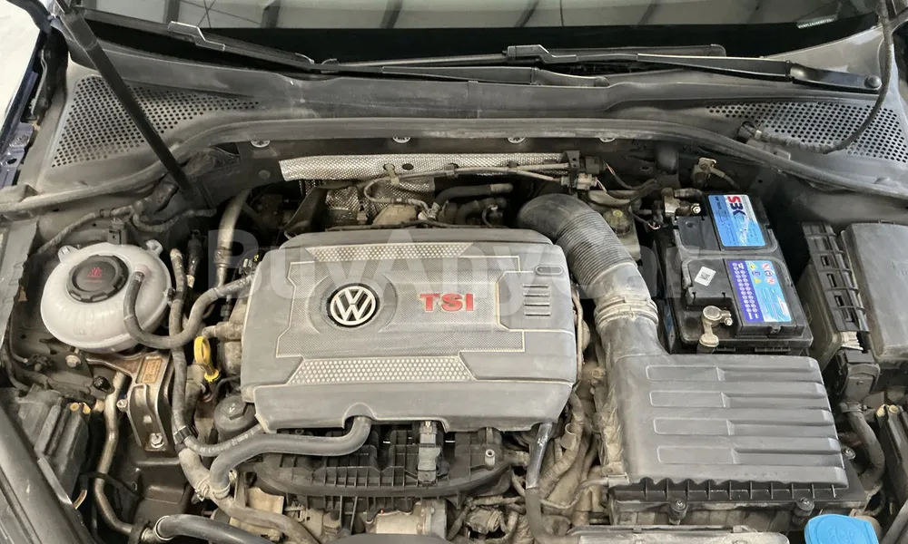 Vehicle photo 7