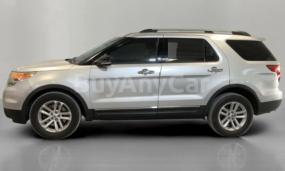 Vehicle photo 4