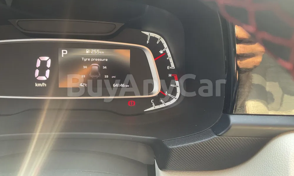 Vehicle photo 7