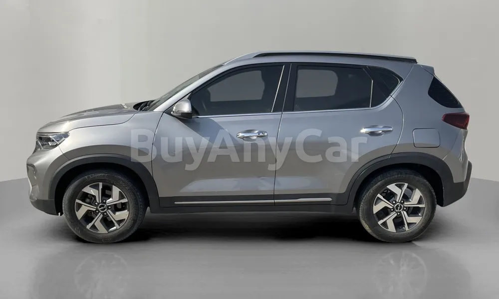 Vehicle photo 4