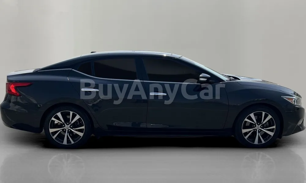 Vehicle photo 3