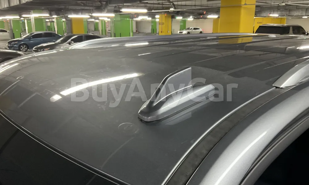 Vehicle photo 5