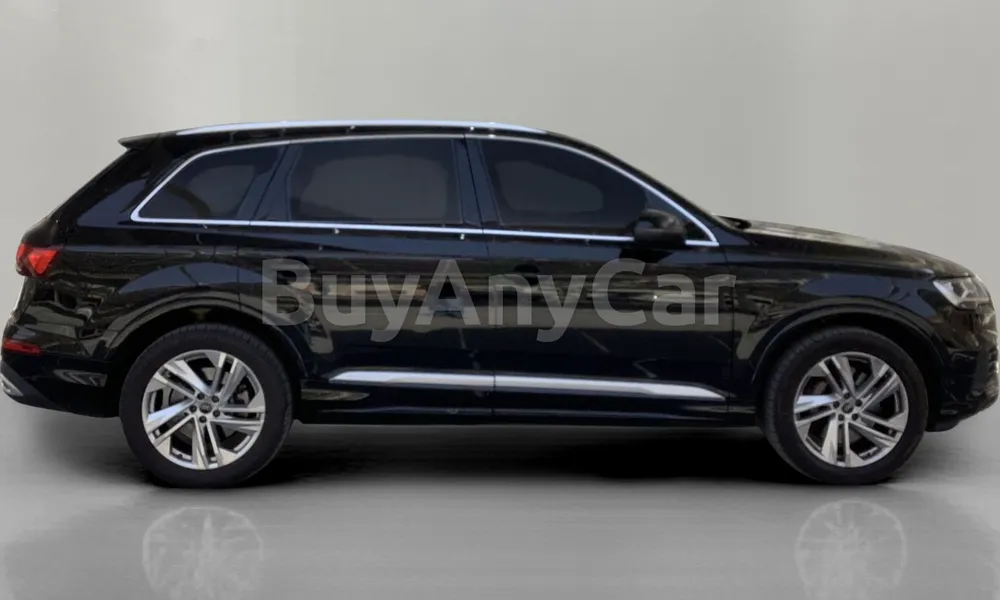 Vehicle photo 3