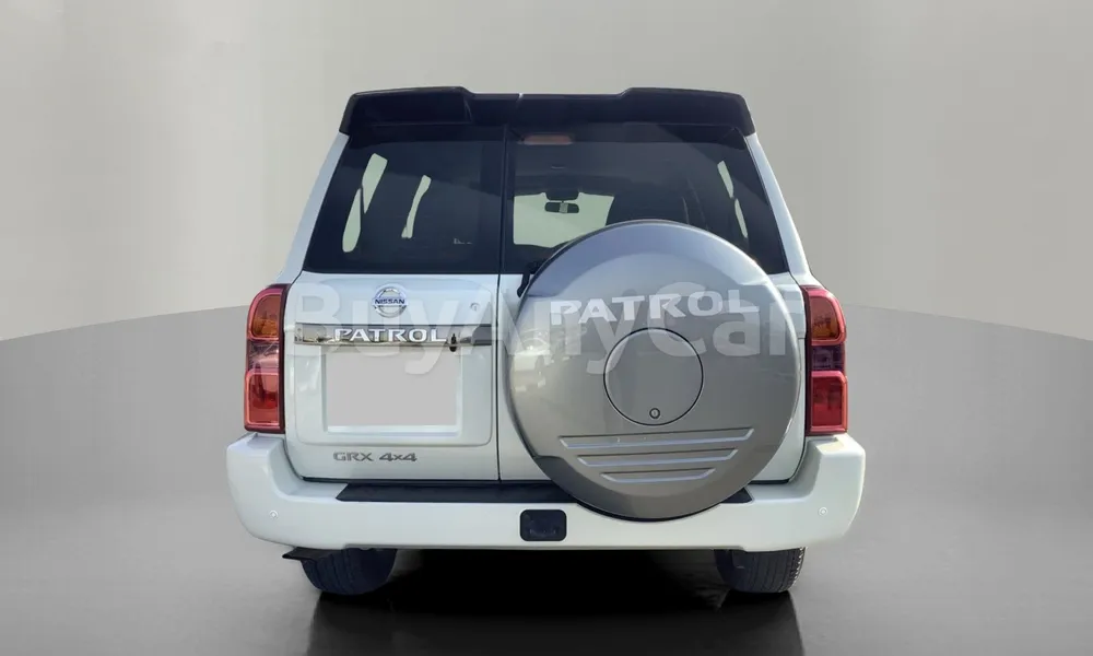 Vehicle photo 2