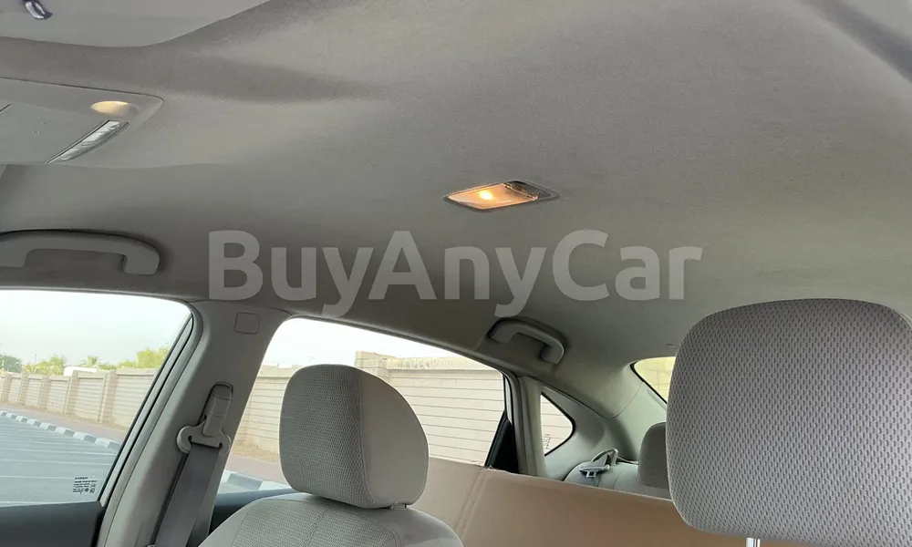 Vehicle photo 9