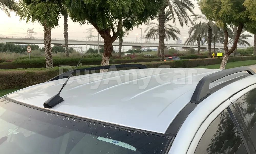 Vehicle photo 5