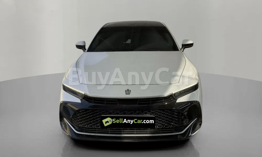 Vehicle photo 1