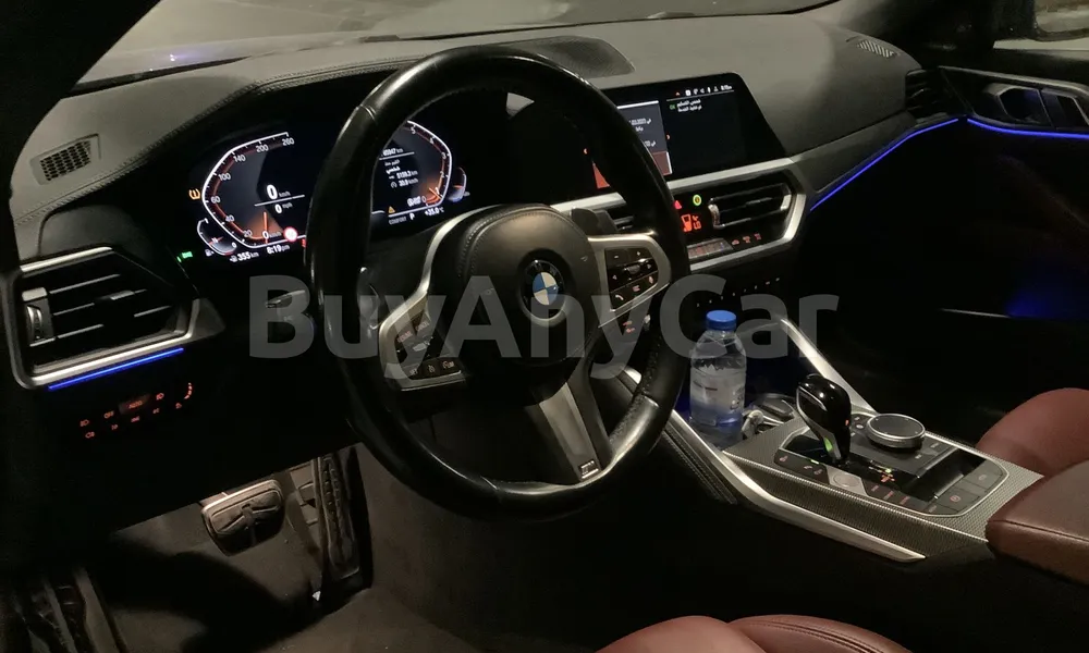 Vehicle photo 8