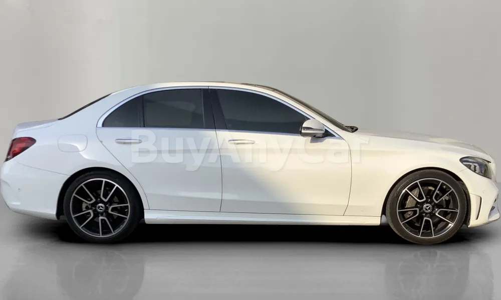 Vehicle photo 3