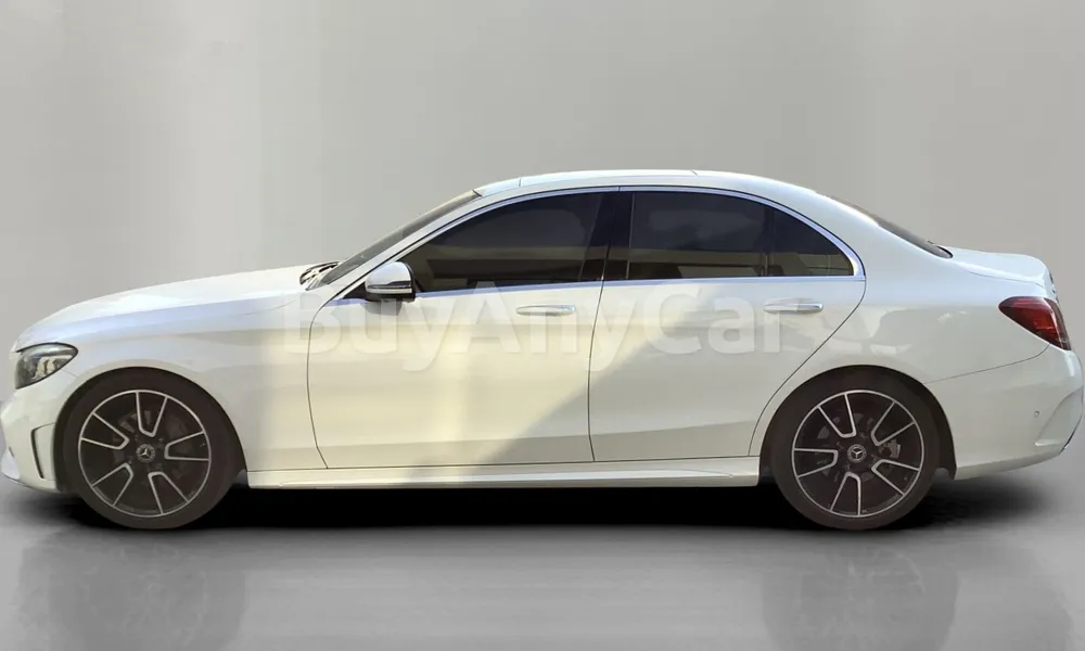 Vehicle photo 4