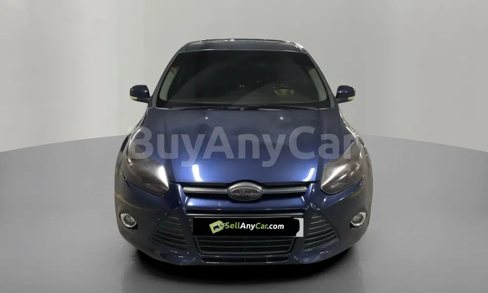 Vehicle photo 1