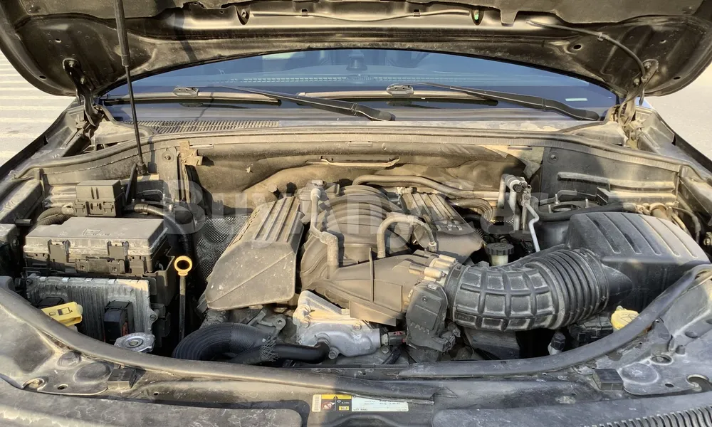Vehicle photo 6